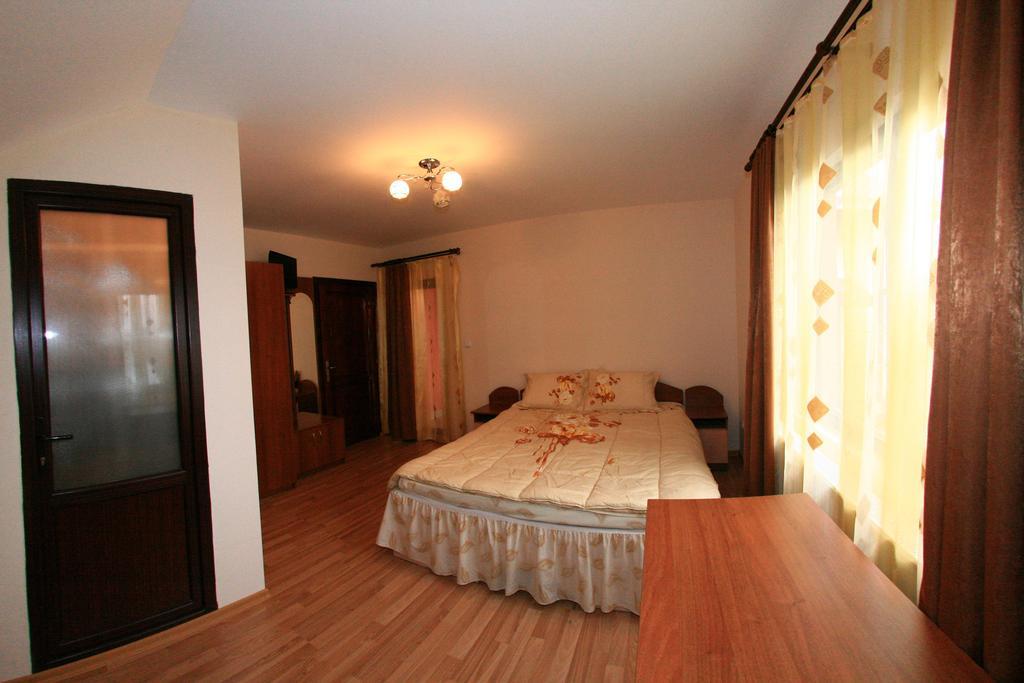 Pensiunea Valea Ursului Câmpulung Bagian luar foto